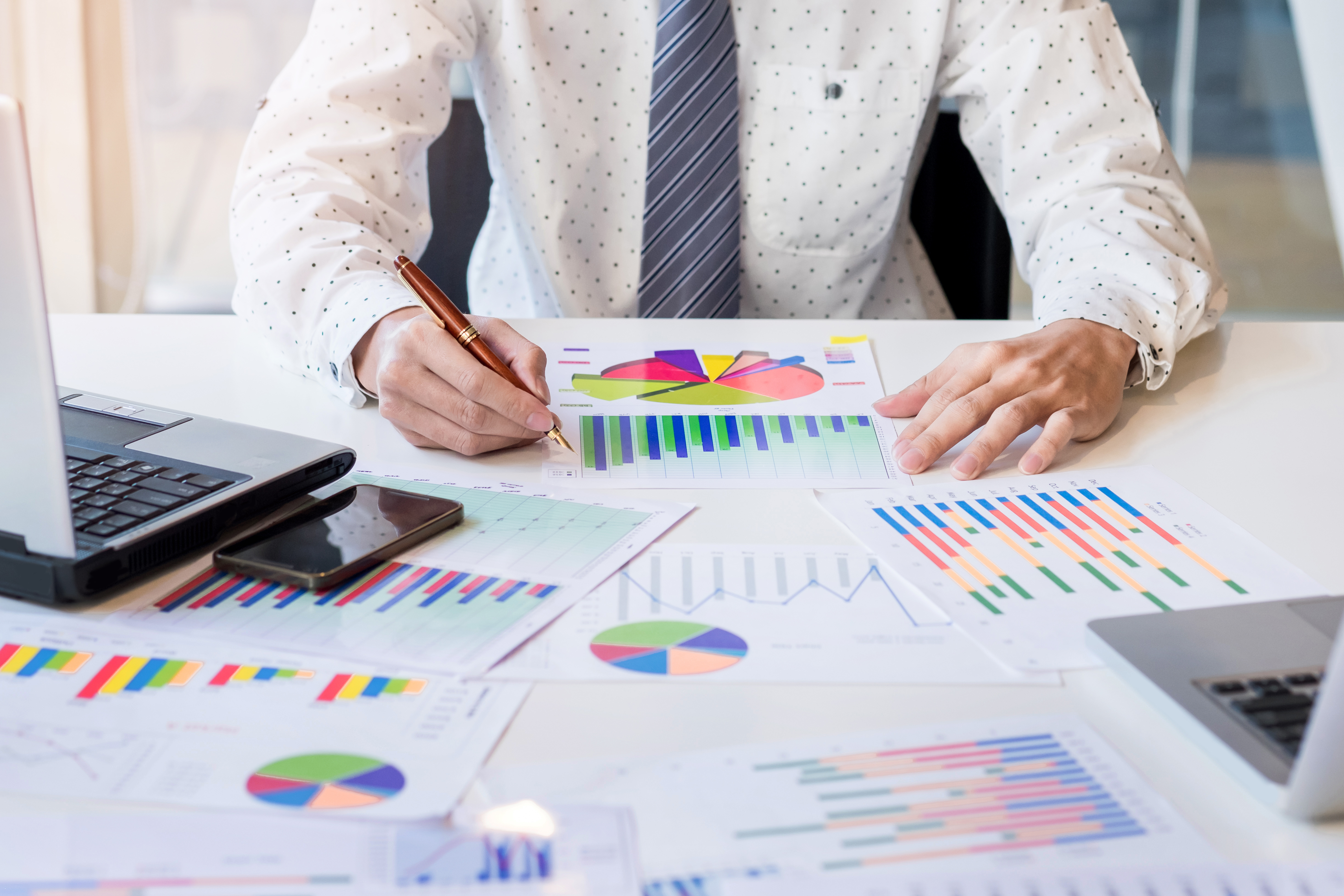 working-process-startup-businessman