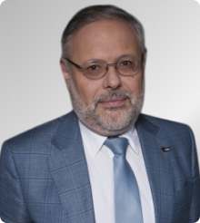 Михаил Хазин
